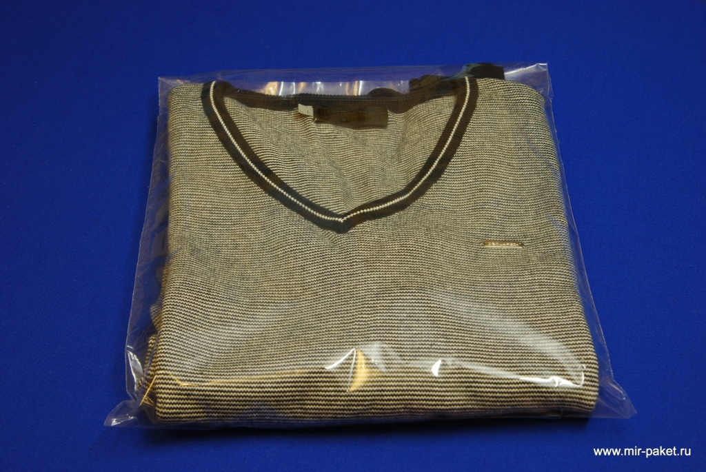 Прозрачный полипропиленовый пакет с клеевым клапаном для упаковки одежды